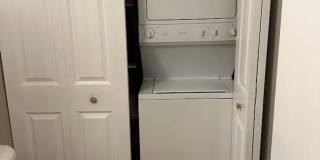 2 Bedroom Condo with One Car Garage Gallery 14