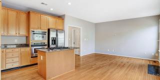 22616 WELBORNE MANOR Square Gallery 18