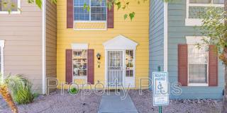 1970 N Hartford St Gallery 16