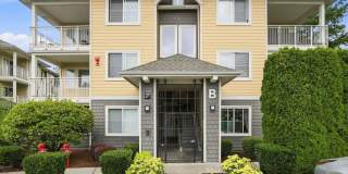 1Bd/1Ba Sammamish Condo Gallery 1