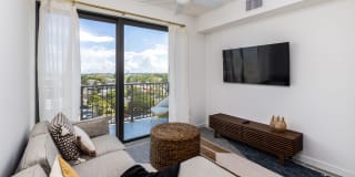 The Bohemian Gallery 32