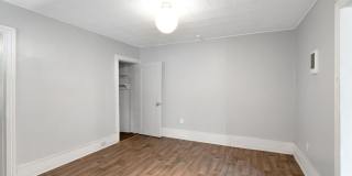 Charming 2BR Duplex in Salem Gallery 17