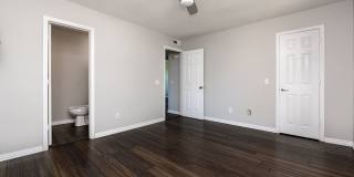 Culdesac Home on Over Half an Acre! Pet friendly and 6-12 month leases! Gallery 9