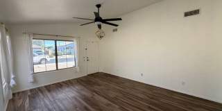 Cozy Home for Rent in East Mesa! **NEW FLOORING THROUGHOUT** Gallery 8