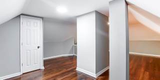 512 Troy St. Gallery 20