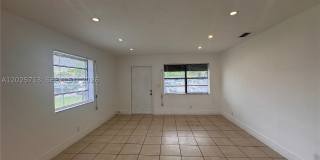 407 NW 7th Ct Gallery 13