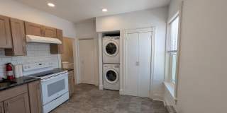 1105 Queen Street Gallery 3