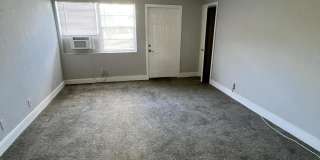 2722 Poinsettia Avenue Gallery 6