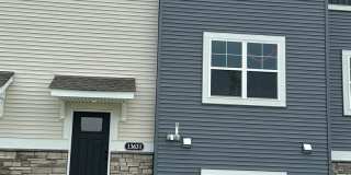 Rare Rogers 3 bed brand new town house for lease!!! Gallery 1
