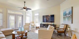 843 E Grand Harbour Gallery 8