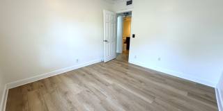 2BR/2BA Riverfront Luxury Condo Gallery 12