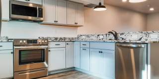 2 BED/ 1.5 BATH TOWNHOME Gallery 1