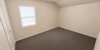 Quaint Home in Desirable Midtown Neighborhood! Gallery 19