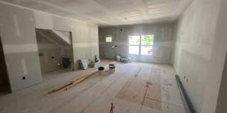 1111 Tree Street Gallery 7