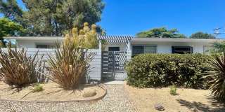 Turnpike Foothills 3 Bedroom Home - Available Now Gallery 1