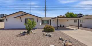 Scottsdale Oasis Ready for July move-in! Gallery 3