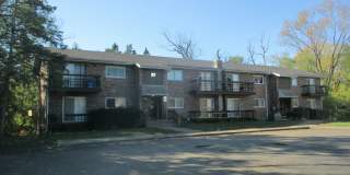 2901 Willow Lane Gallery 1