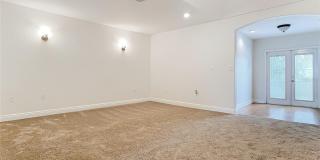 132 ORANGE AVE Gallery 32
