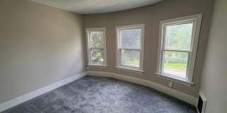 Three bedroom 1 1/2 bathroom single family home for rent Gallery 18