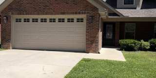 212 Janet Lane Gallery 1