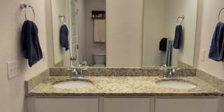 Convenient Location! Beautiful 3/2.5 Townhome w/ Pool Community! Gallery 9