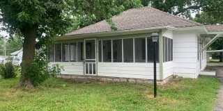 LEASETAKEOVER: NO DEPOSIT NEEDED!!!!  Adorable and large 3 bedroom house with screen in Porch! Appliances included and pets allowed! Gallery 1