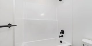 BRAND NEW 3 bed 3.5 bath townhouse Gallery 24