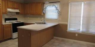 3 BR 2 BA Hunters Creek Gallery 13