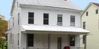 Comfortable Two Bedroom Duplex Gallery 1
