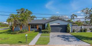 Treasure Island 3/2/2 Pool Home for Rent Treasure Island 3/2/2 Pool Home for Rent Gallery 1