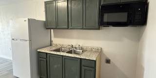 502 Houston Street Gallery 1