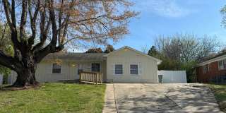 Large Home suitable for Residence or Business Gallery 1