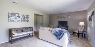 Williamsburg on The Lake Apartments of Mishawaka Gallery 1