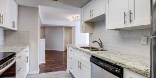 100 Crestwood Court N Gallery 4