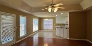 118 SW Lawrenceburg Ct Gallery 4