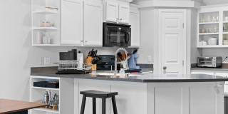 Bright & Comfortable 3 Bedroom Home Gallery 46