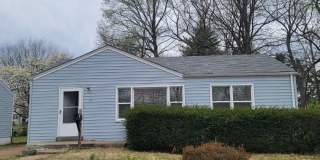 3 Bedroom Home in Florissant Gallery 1