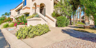 Gorgeous property in Courtside Casitas at the Racquet Club Scottsdale.   Luxury living and like being at a Resort!!! 5 Pools!!  Updated Unit!!!  This place is gorgeous!!! Gallery 34