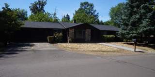Milwaukie one level 3 bedroom Jewel! - APPLICATION PENDING Milwaukie one level 3 bedroom Jewel! - APPLICATION PENDING Gallery 1