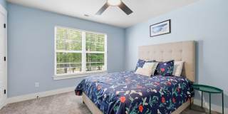 1041 Scenic Boulevard Gallery 21
