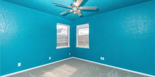 2001 Eisenhower Drive Gallery 11