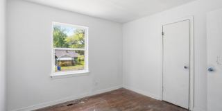 7827 Rugby Avenue Gallery 16