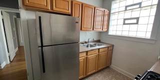 5935 N Paulina Gallery 2