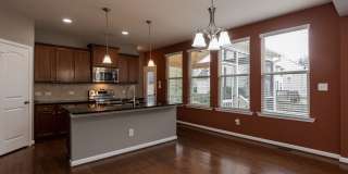 Gorgeous LARGE Family Home! Gallery 15