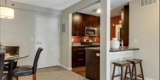 1Bd/1Ba with Heated Parking, Stainless Steel Appliances, and Pool Access Gallery 10