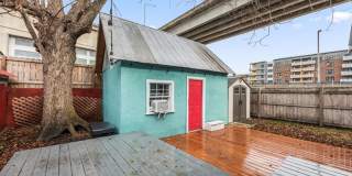 2 Bedroom, 2 Bath Home with ADU Downtown Charleston! Gallery 24