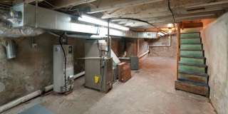 Newly renovated 3 bed 1.5 bath, central air Gallery 26