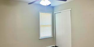 Charming 3 Bedroom Home with Detached Garage in South San Antonio Gallery 10