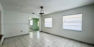 913 NW 22nd Pl 913 NW 22nd Pl Gallery 6