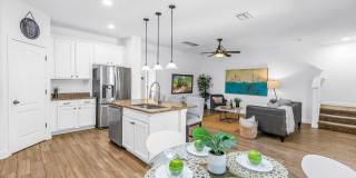 4/3/2 HOME IN EDINA GARDEN OF EDEN Gallery 20